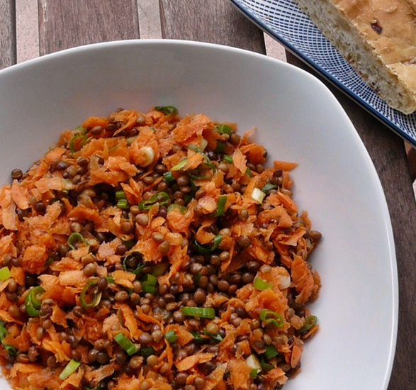 Schneller, frischer Linsensalat