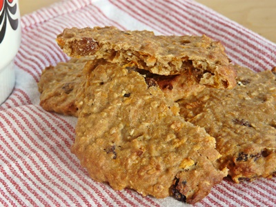 Möhren-Cookies - Kekse mit Haferflocken, Karotten, Rosinen, Zimt Apfelmus - ohne raffinierten Zucker