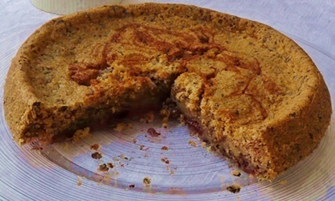 Veganer Rührkuchen mit Schokolade und Kirschmarmelade