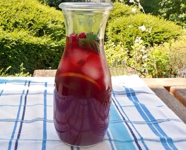 Johannisbeer-Eistee: vegan, einfach und ohne Zucker