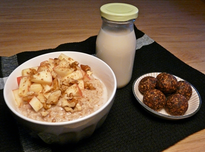 Selbstgemachte Walnuss-Milch und Rezeptideen für Nussreste